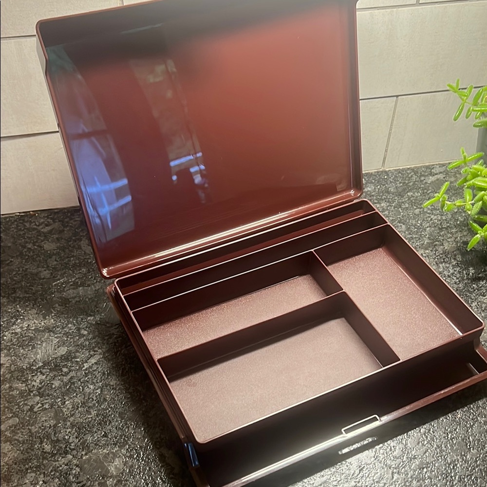 Tupperware Personal Valet. Brown Box. 12x9.5 removable tray